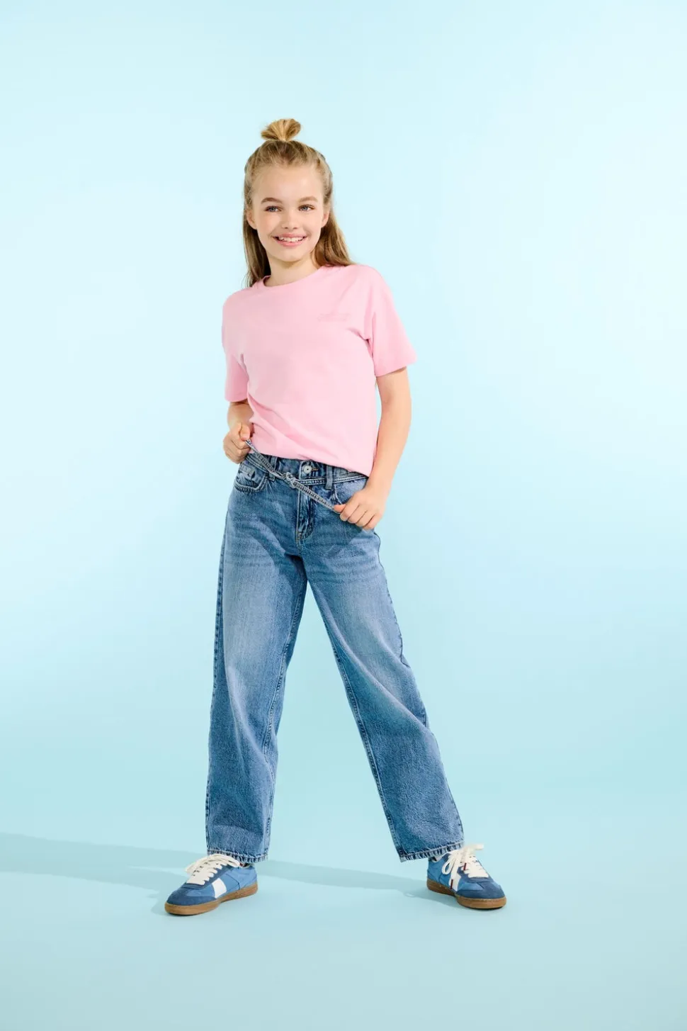 KOGGIANNA Średnia talia Krój balonowy Jeans
