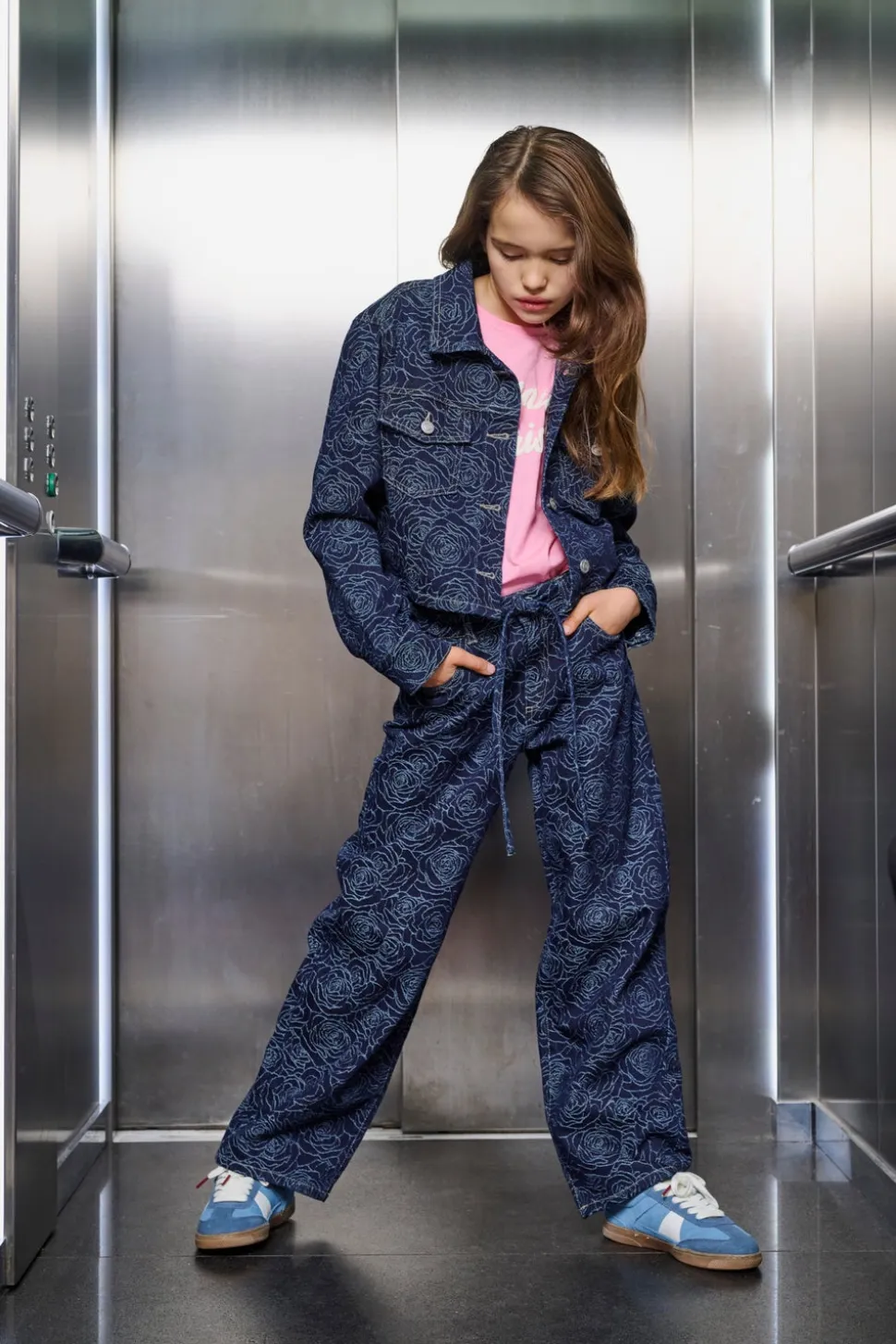 KOGGIANNA Średnia talia Krój prosty Do kostek Jeans