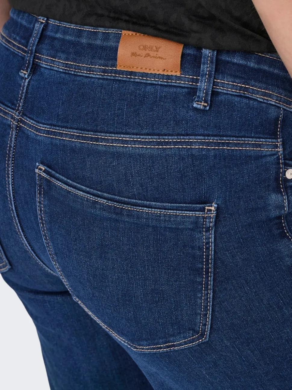 OLMWAUW Średnia talia Krój wide leg Jeans