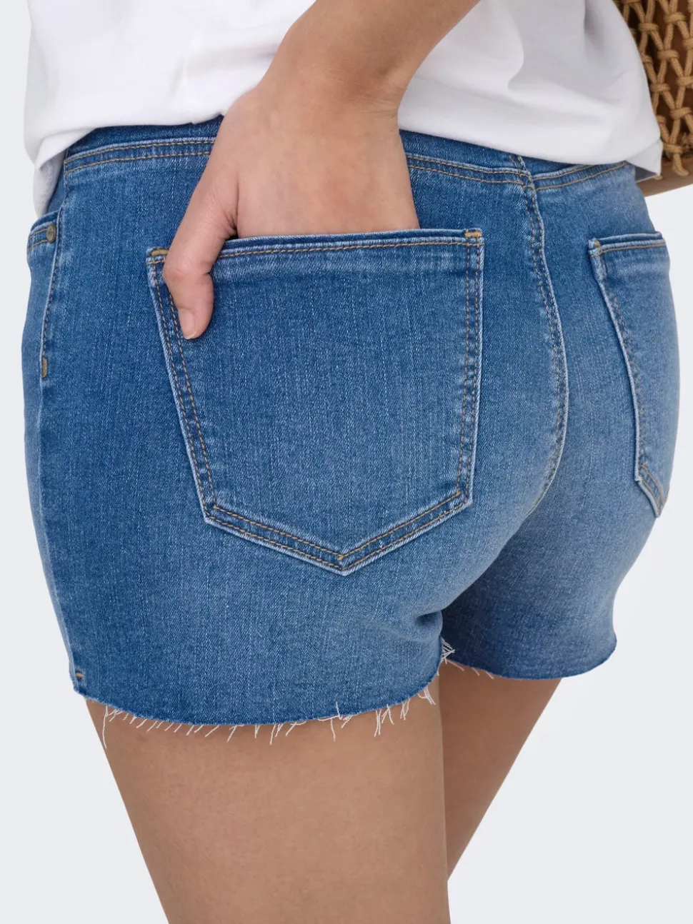ONLWAUW Średnia talia Krój regularny Jeansowe szorty