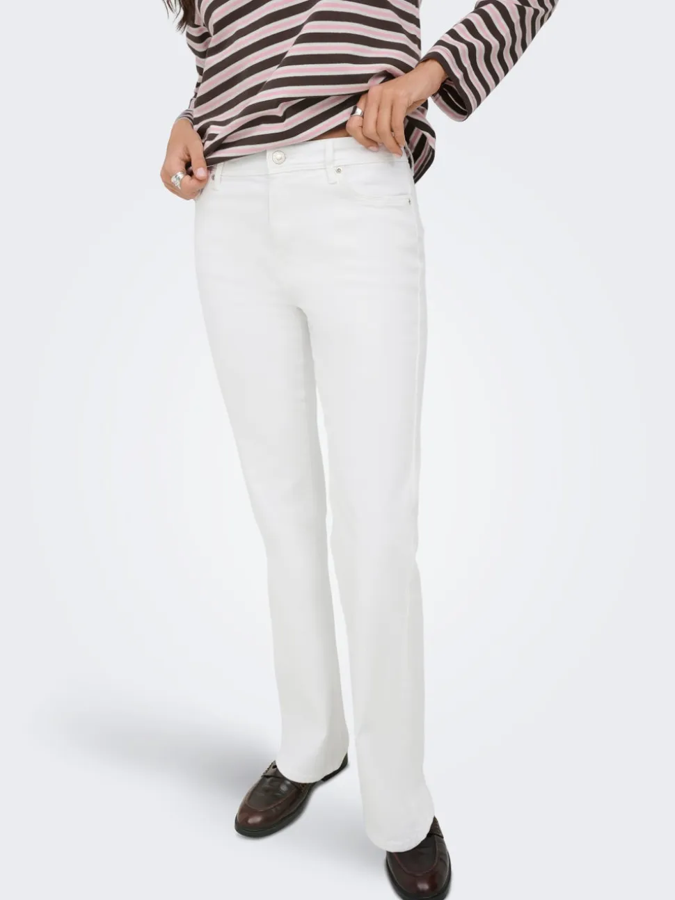 ONLWAUW Wysoka talia Krój flared Jeans