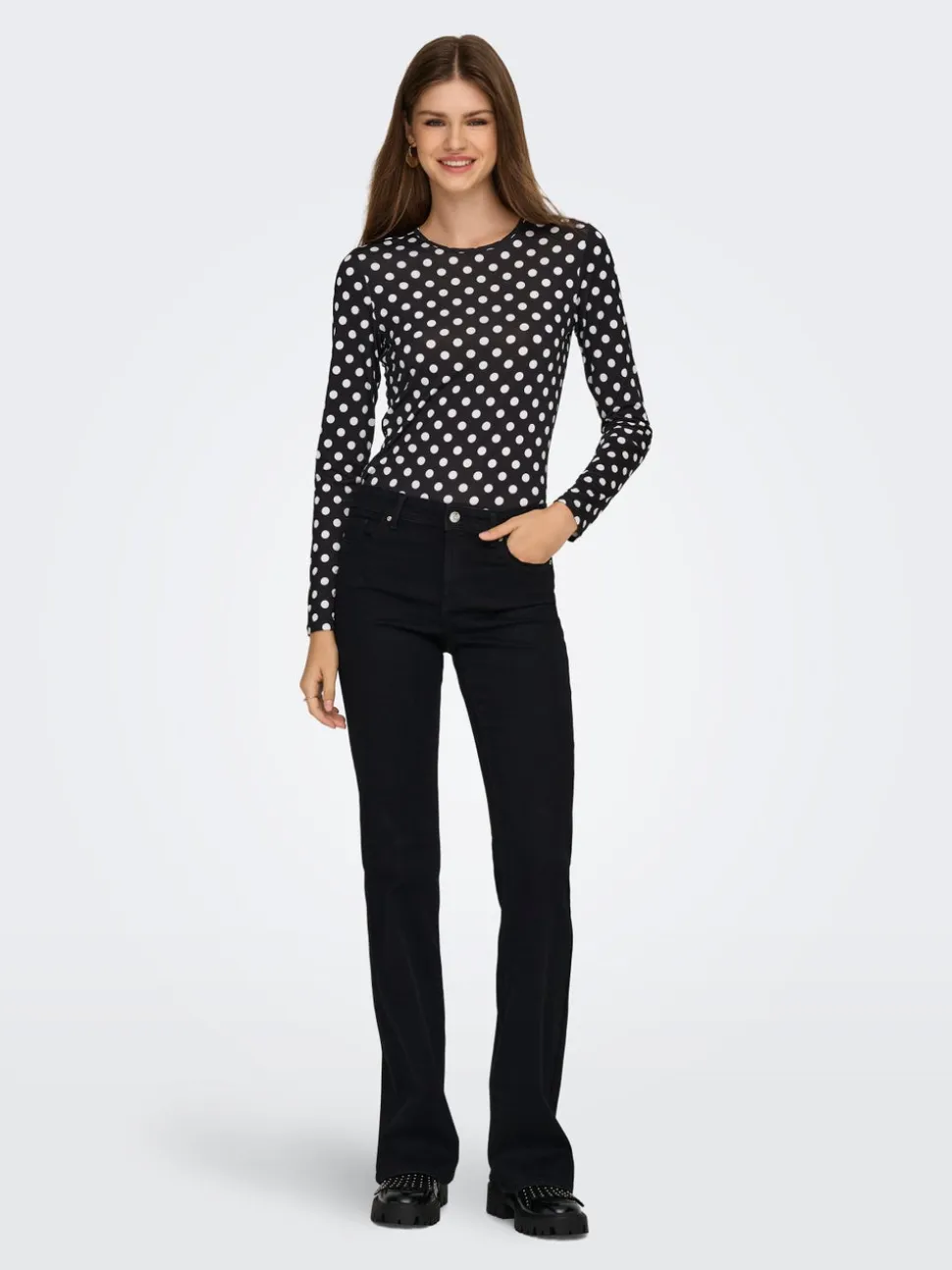 ONLWOW Średnia talia Krój flared Jeans