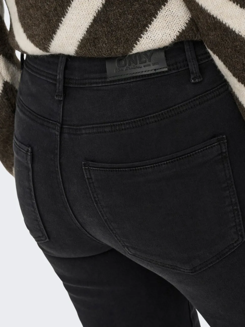 ONLWOW Średnia talia Krój skinny Do kostek Jeans