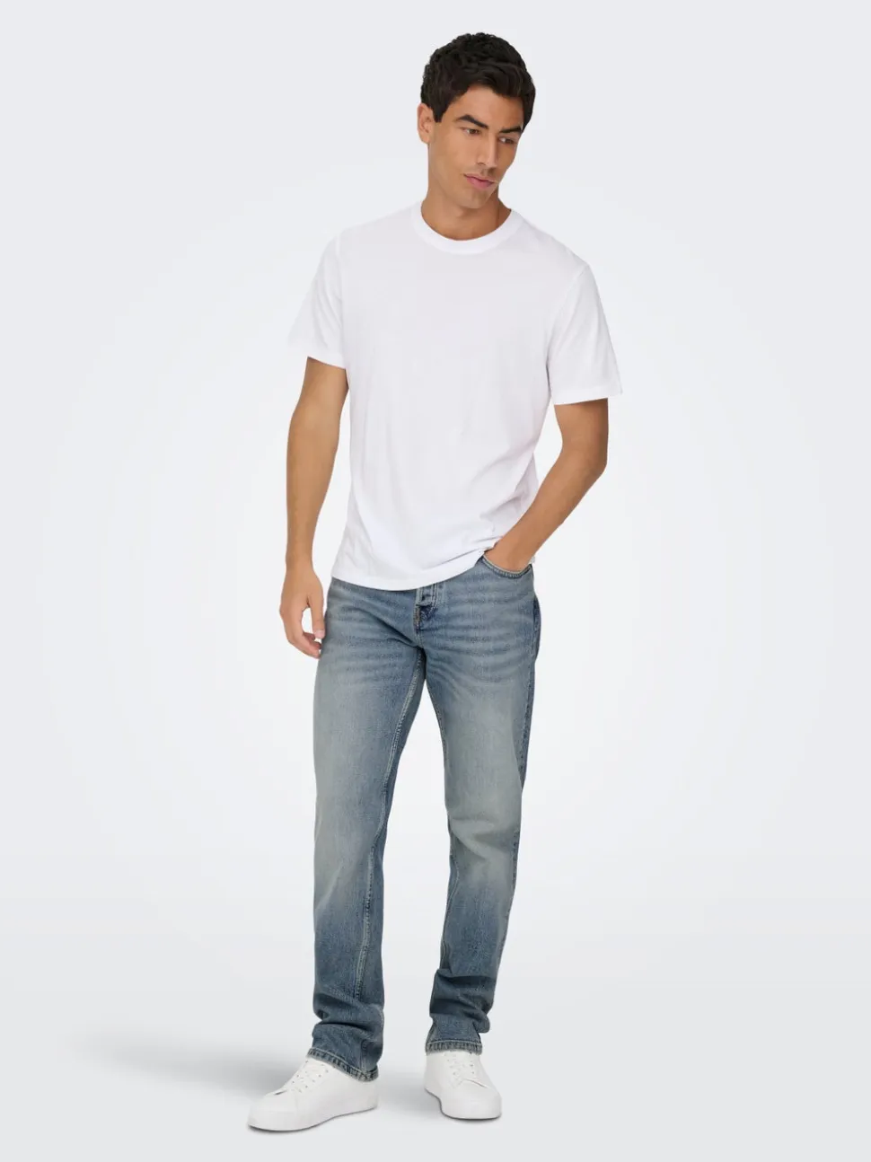 ONSEDGE Średnia talia Krój prosty Jeans