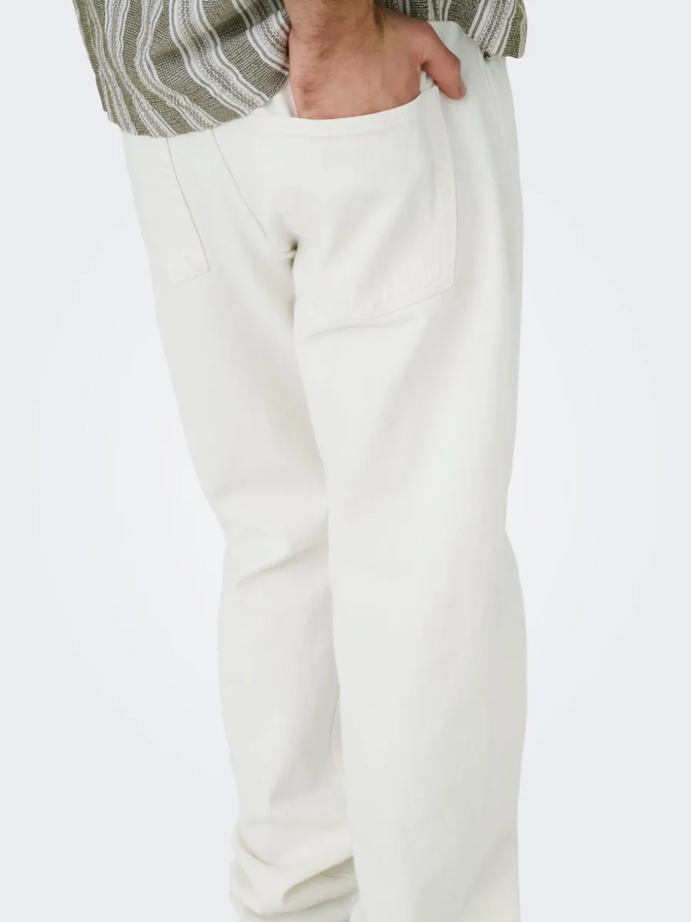 ONSEDGE Średnia talia Krój prosty Jeans
