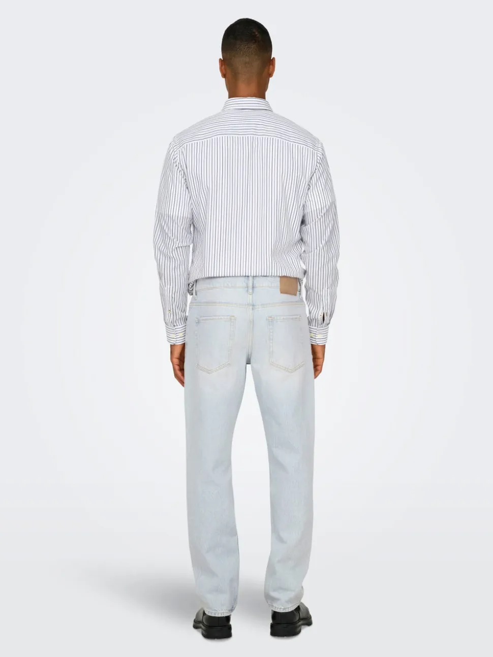 ONSEDGE Średnia talia Krój prosty Jeans