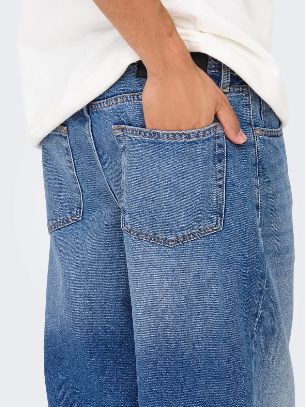 ONSFADE Średnia talia Luźno dopasowane Jeans