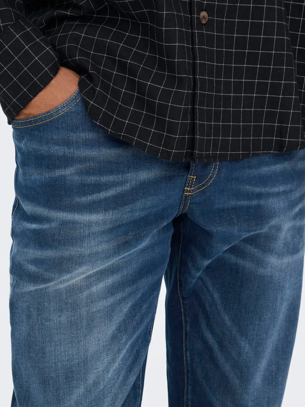 ONSWEFT Średnia talia Krój regularny Jeans
