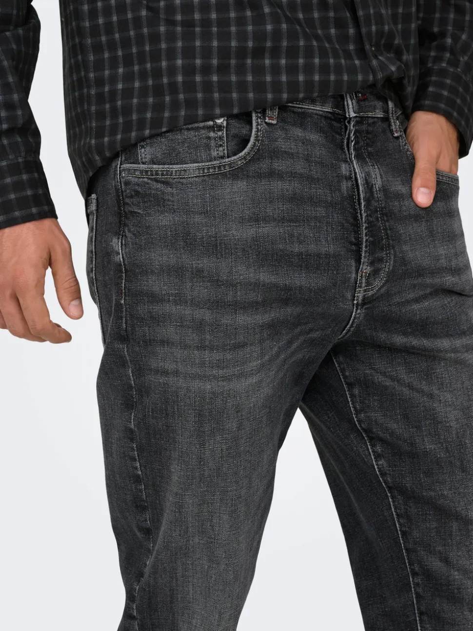 ONSYOKE Średni stan Krój tapered Jeans